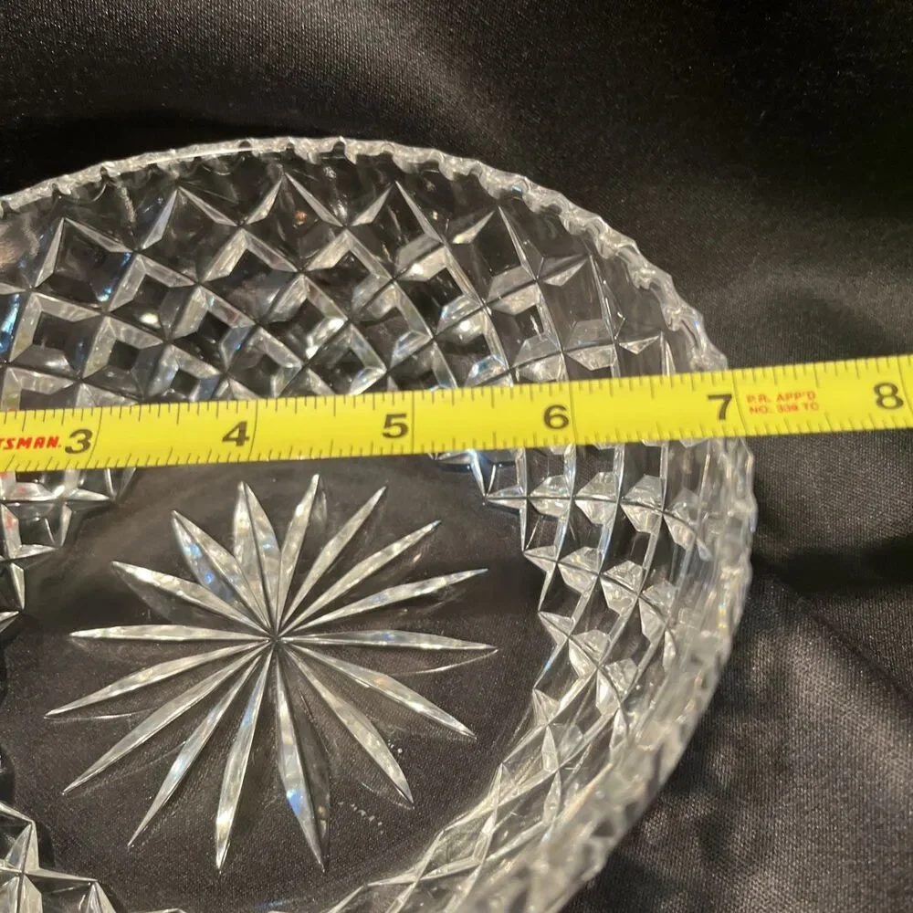 Beautiful Vintage Cut Crystal Round Centerpiece Bowl Heavy Glass 7” D X 3” T